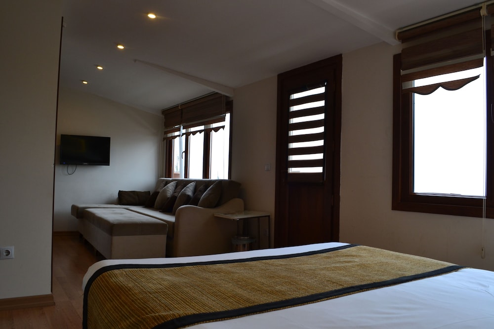 Seven Days Hotel 21