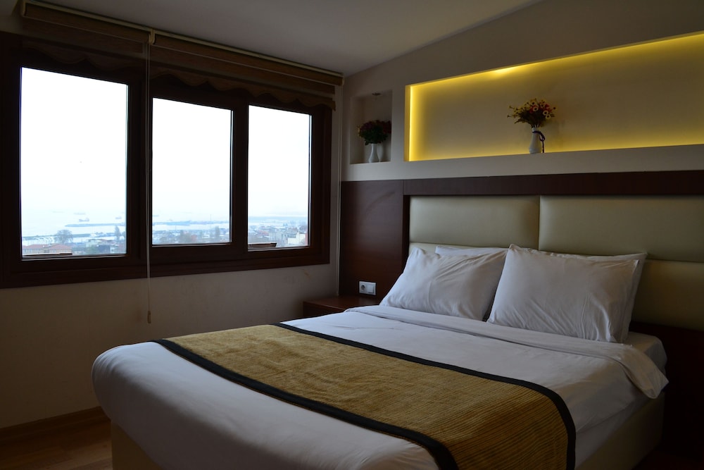 Seven Days Hotel 17