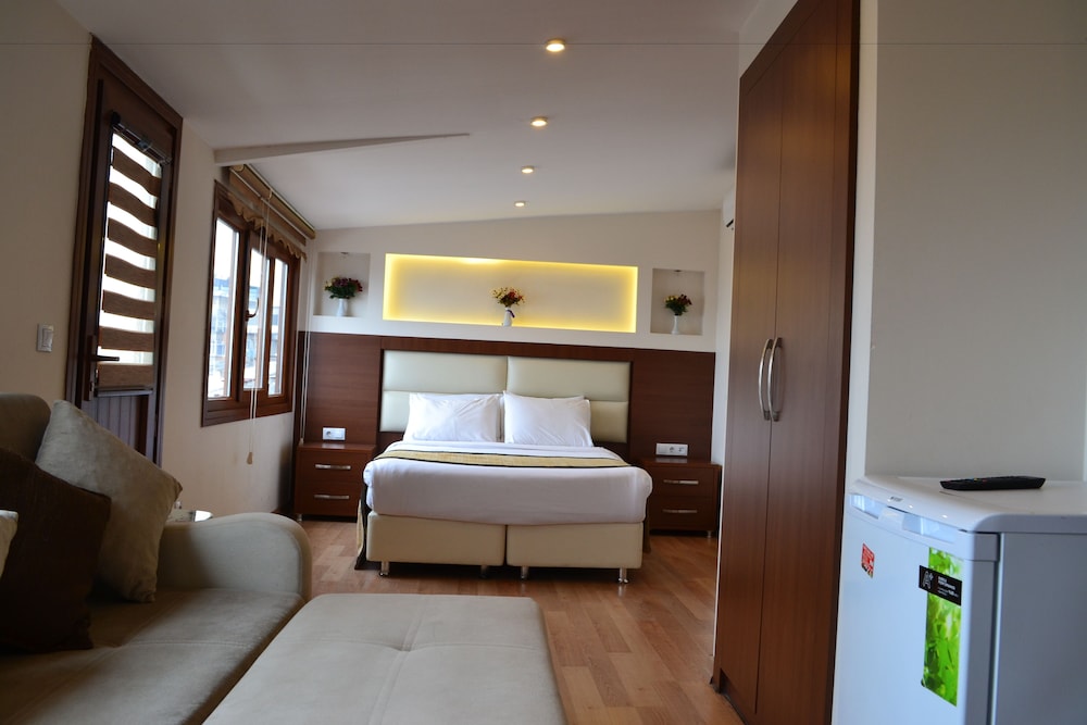 Seven Days Hotel 9