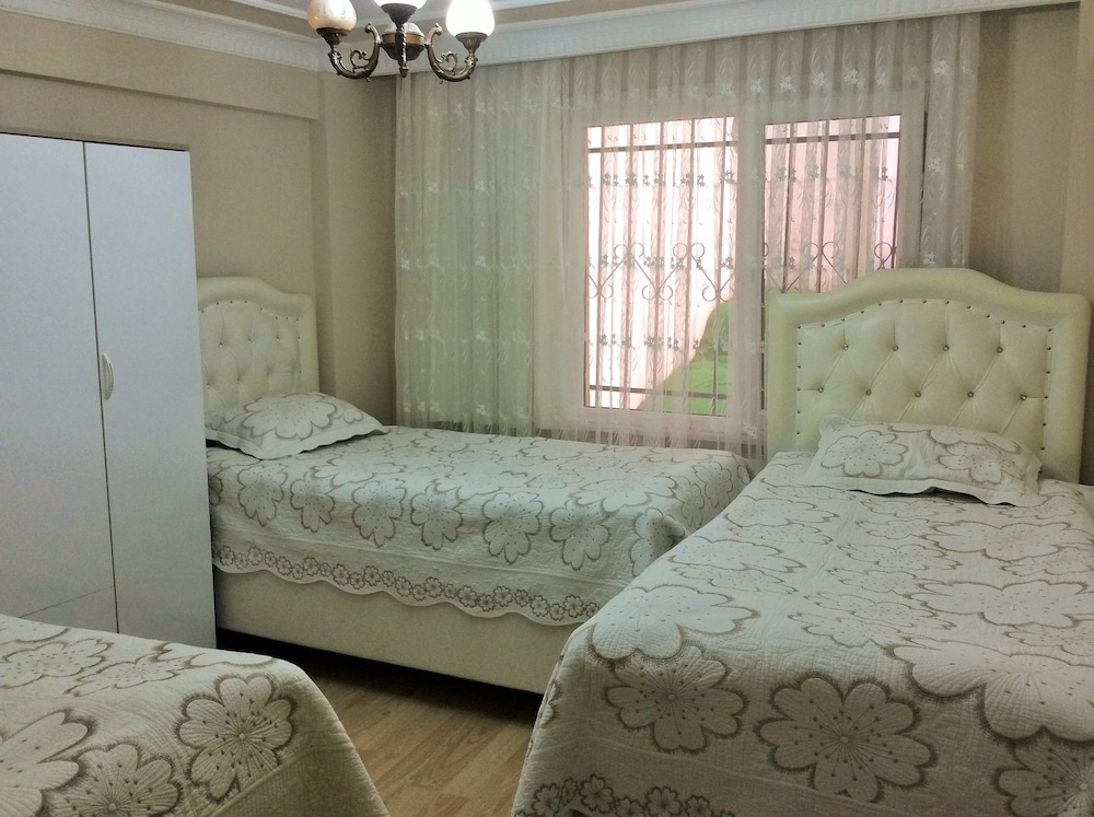 Yilmaz Apart 13