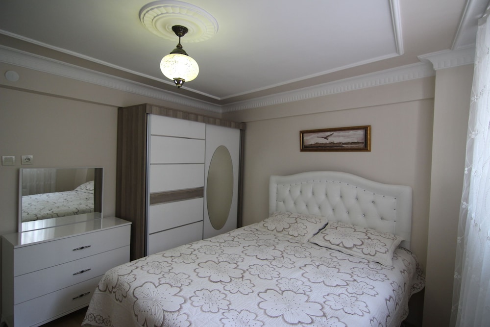 Yilmaz Apart 12