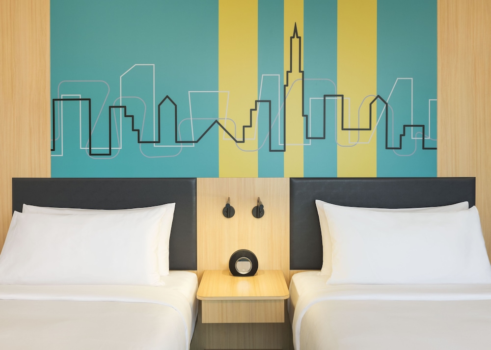 Aloft Dubai Creek 11