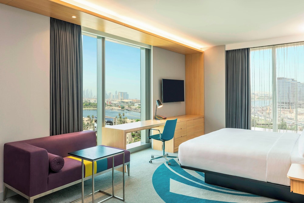 Aloft Dubai Creek 24