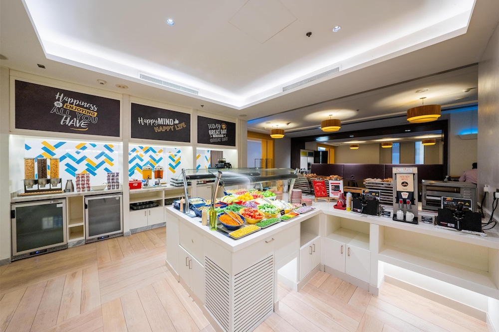 Hampton by Hilton Dubai Airport 19