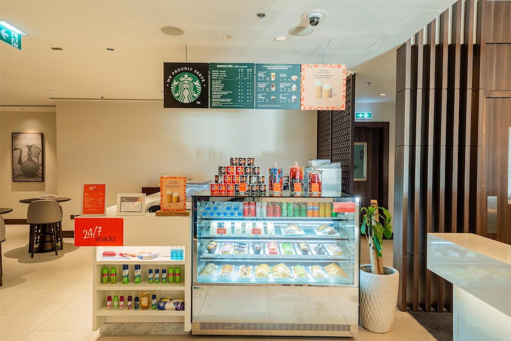 Hampton by Hilton Dubai Airport 20