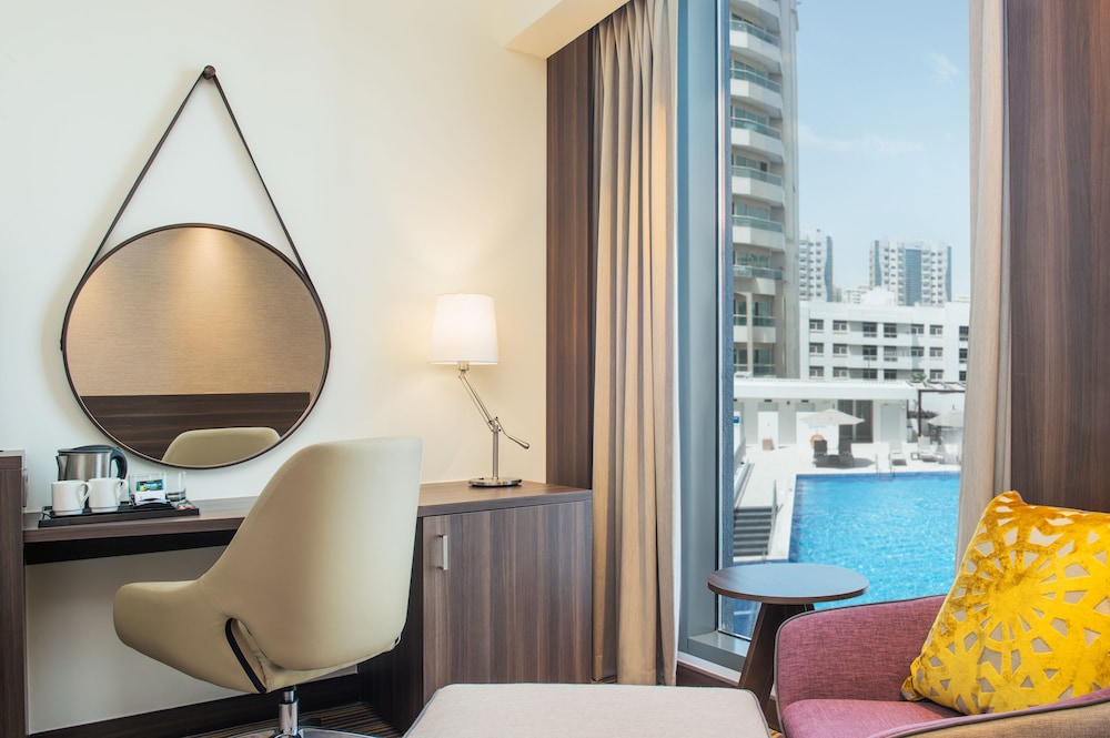 Hampton by Hilton Dubai Airport 7