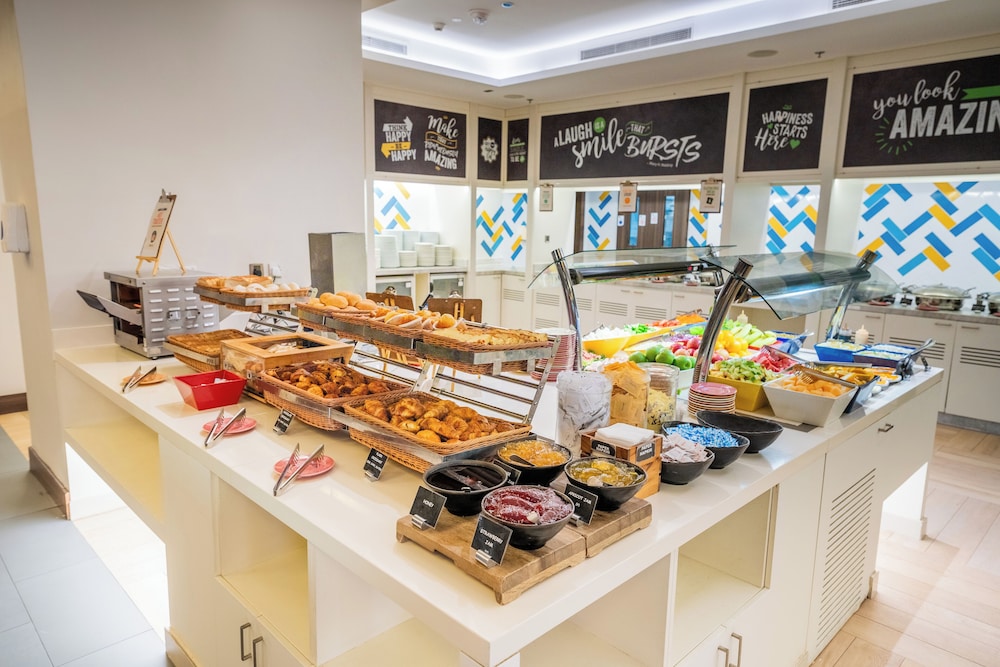 Hampton by Hilton Dubai Airport 21