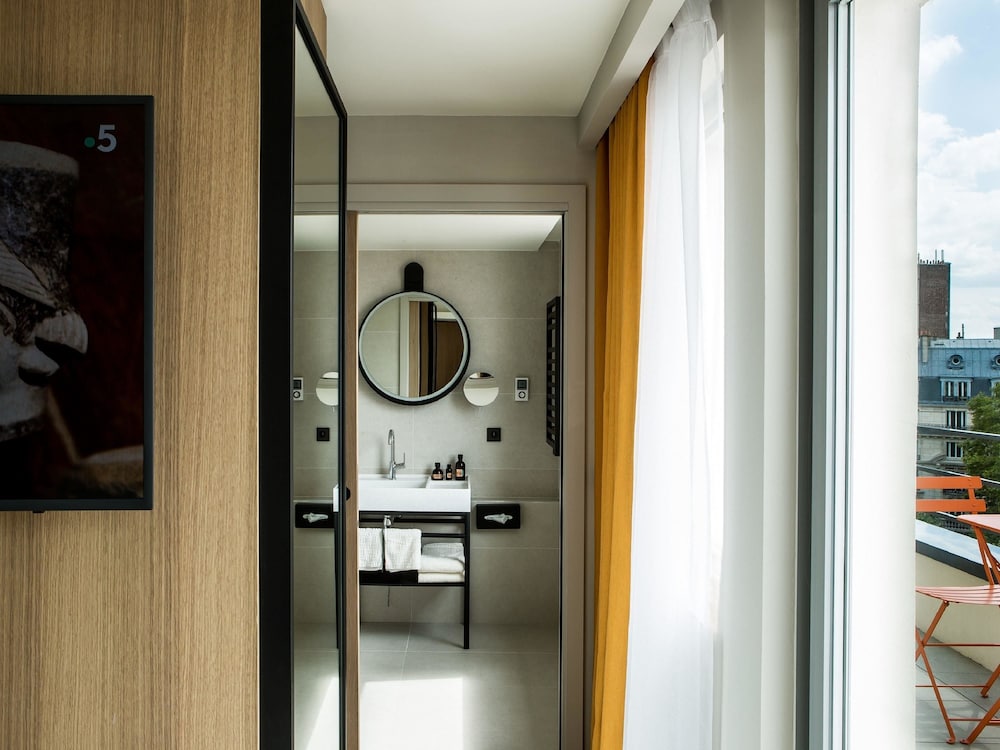 Hotel Mercure Paris 17 Batignolles 13