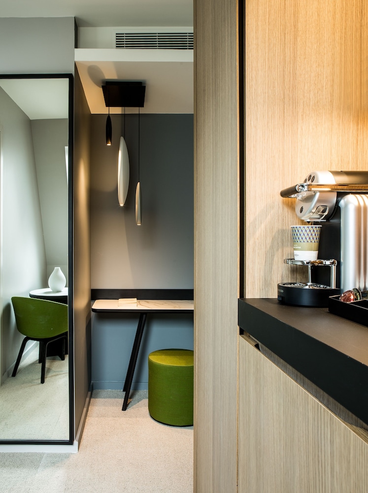Hotel Mercure Paris 17 Batignolles 10
