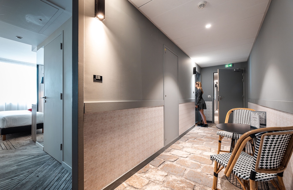Hotel The Originals Paris Maison Montmartre 18