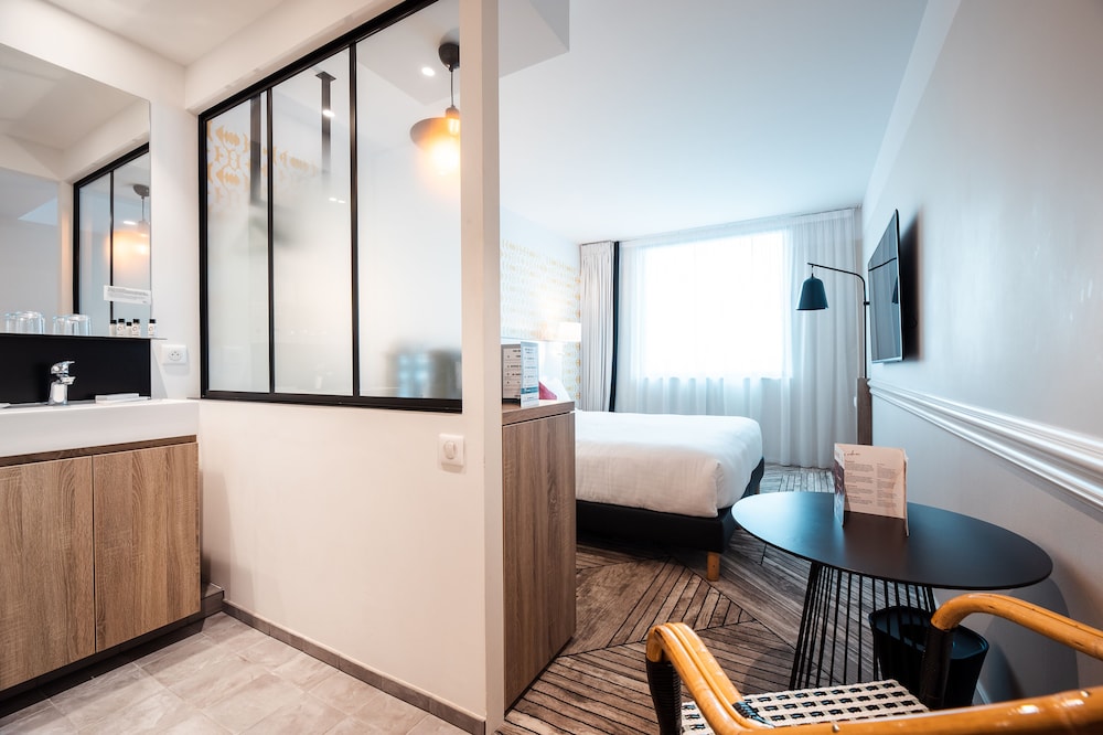 Hotel The Originals Paris Maison Montmartre 14