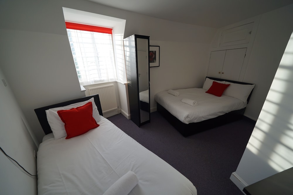 The Bank Hotel 10