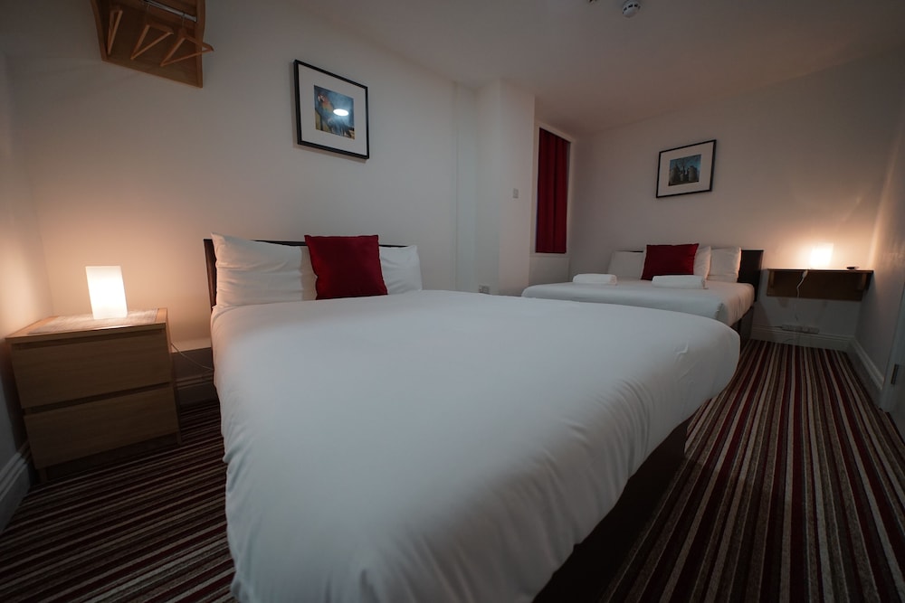 The Bank Hotel 9