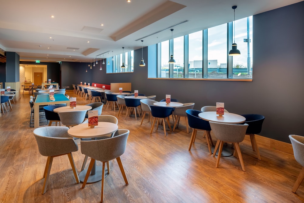 Holiday Inn Express London Heathrow T4 22