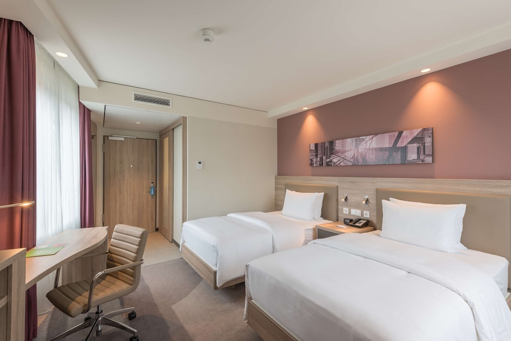 Hampton by Hilton Frankfurt City Centre East 8
