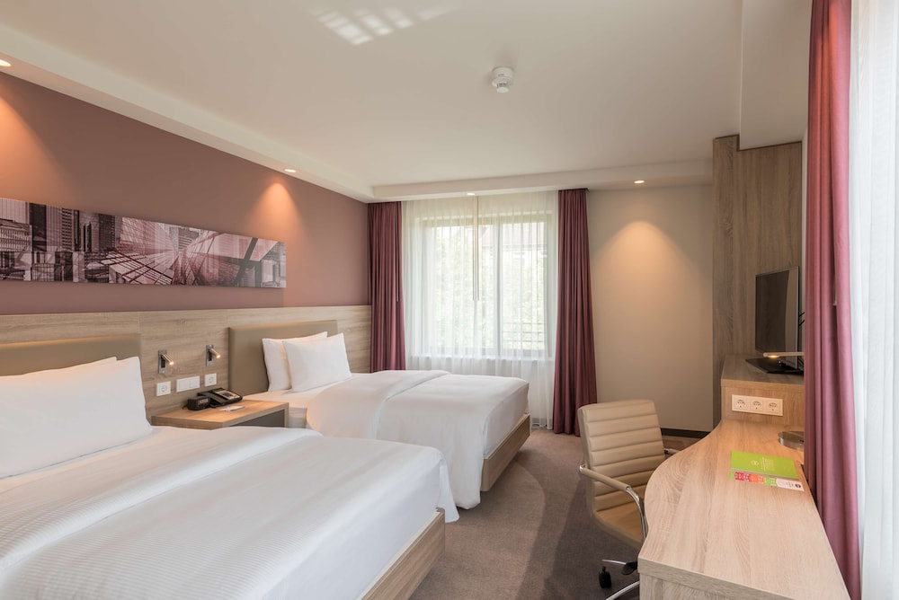 Hampton by Hilton Frankfurt City Centre East 6