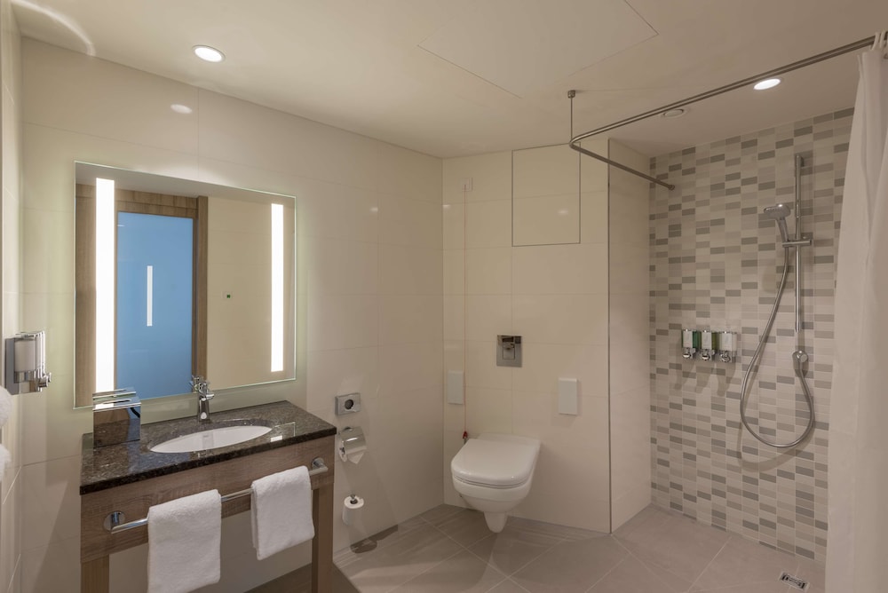 Hampton by Hilton Frankfurt City Centre East 13