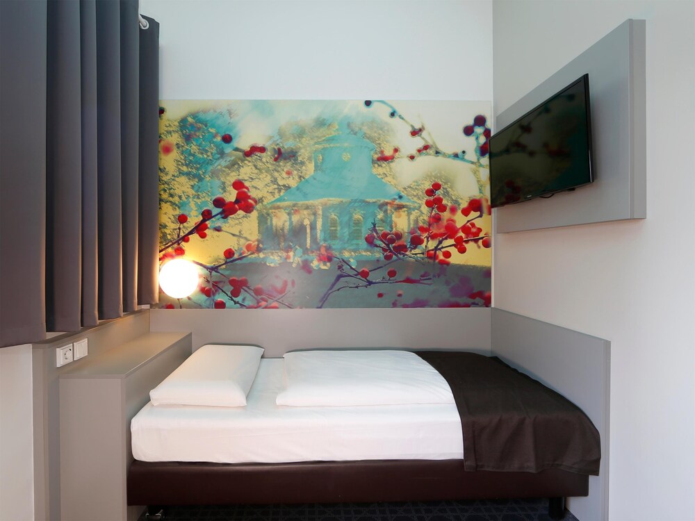 B&B HOTEL Potsdam 5