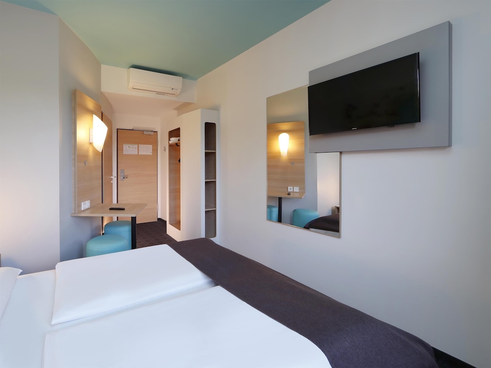 B&B HOTEL Potsdam 18