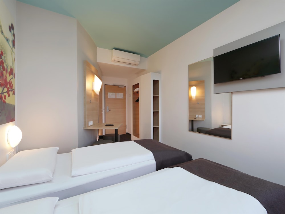 B&B HOTEL Potsdam 11