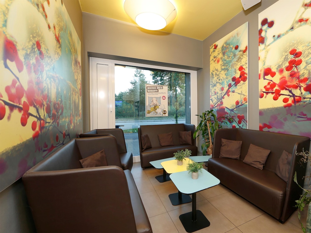 B&B HOTEL Potsdam 4