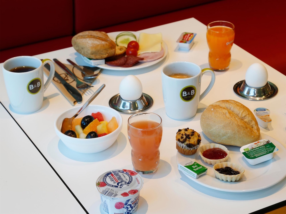 B&B HOTEL Potsdam 24