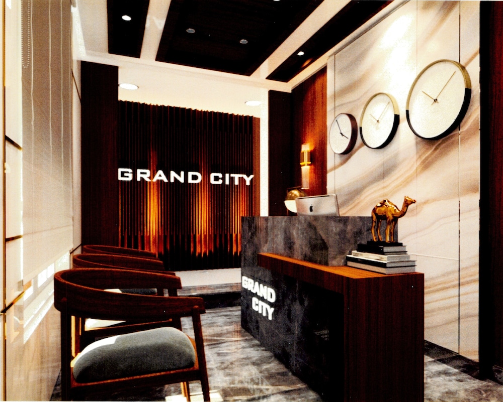 City Hotel 1