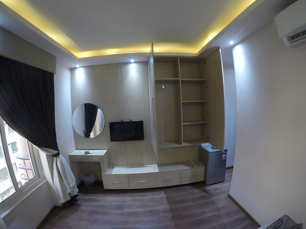 City Hotel 22
