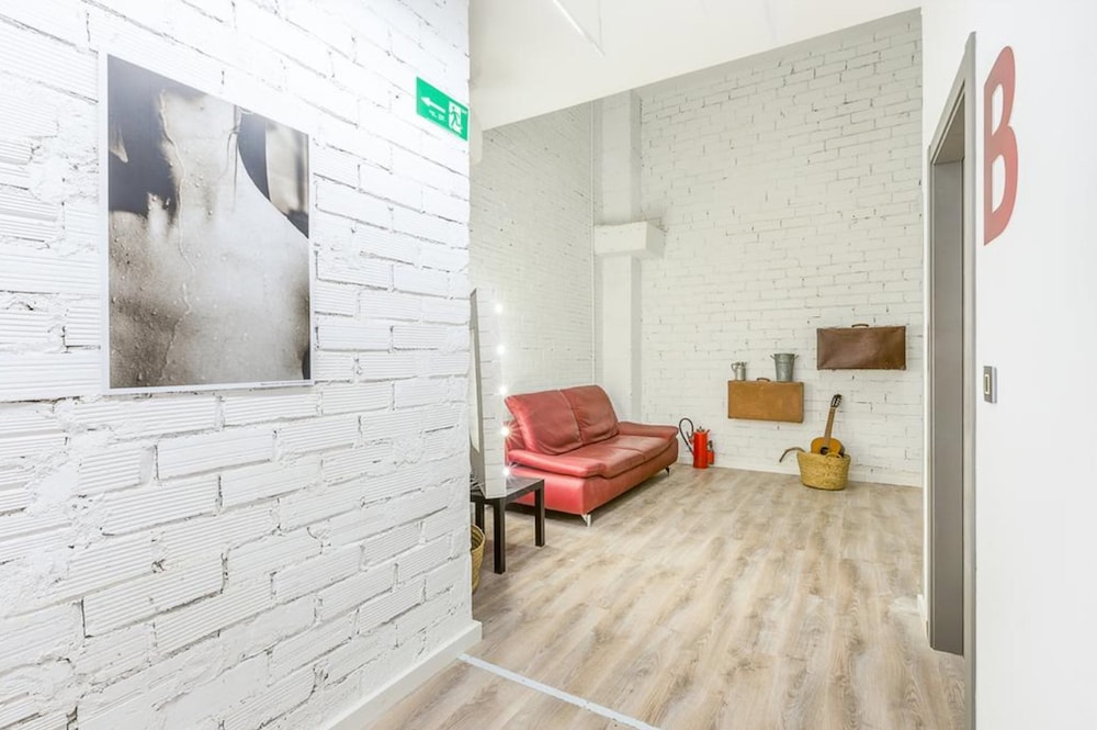 Ant Hostel Barcelona 7