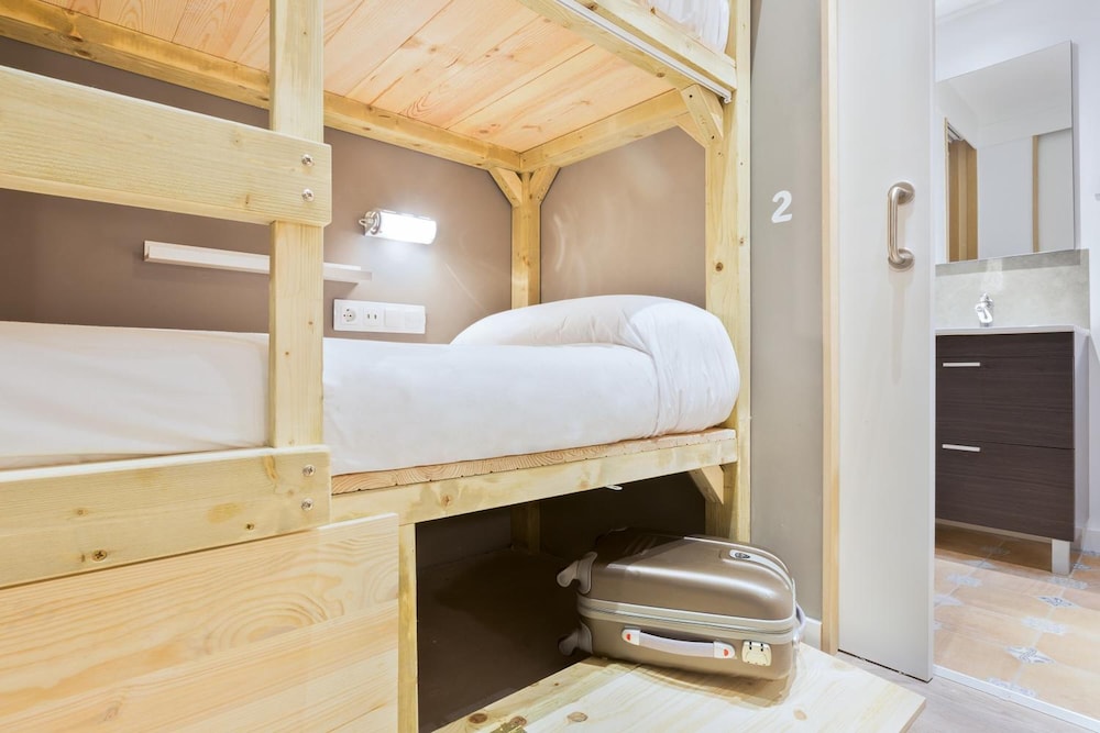 Ant Hostel Barcelona 21