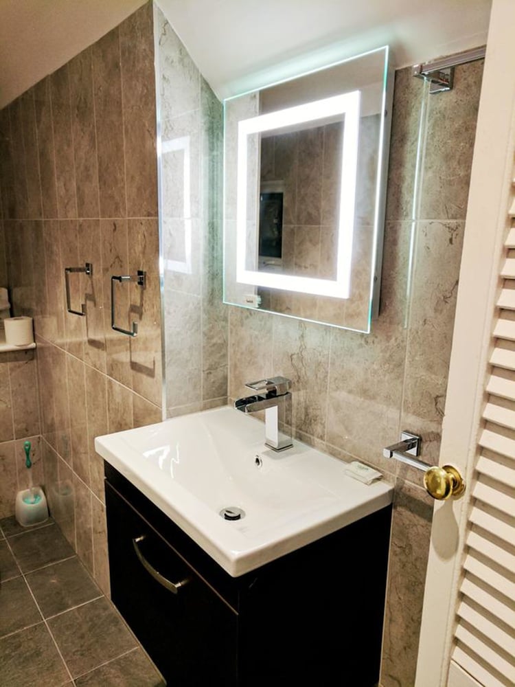 Glendevon House Hotel 11