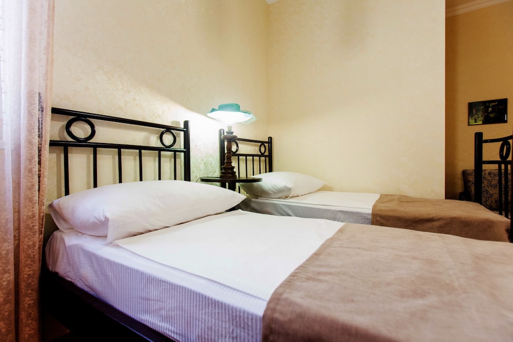 Bloom Boutique Hotel 14