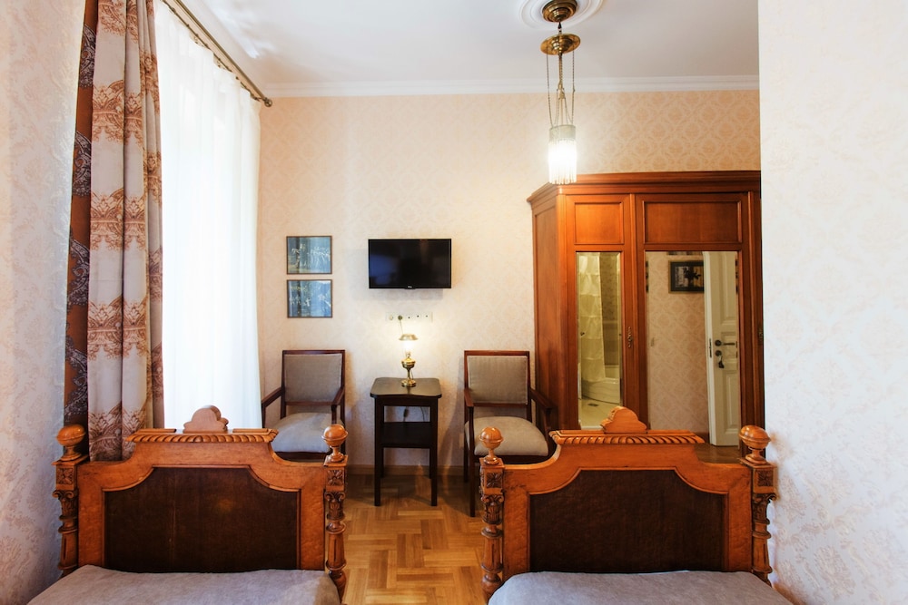Bloom Boutique Hotel 12
