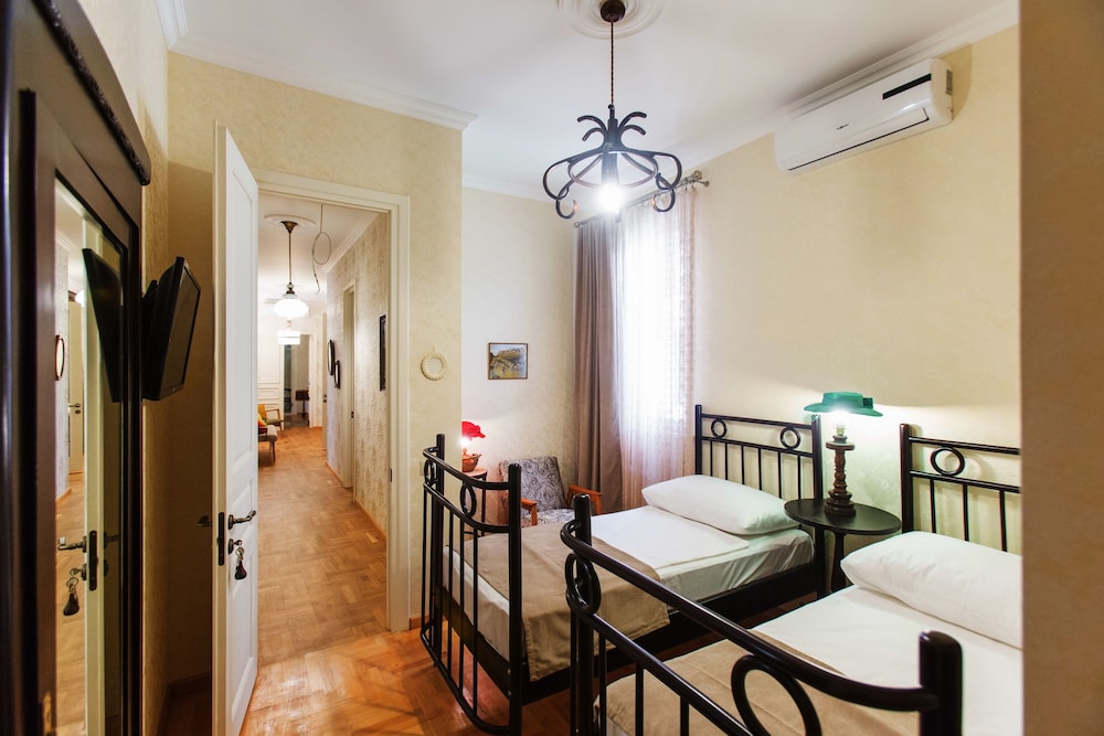 Bloom Boutique Hotel 13