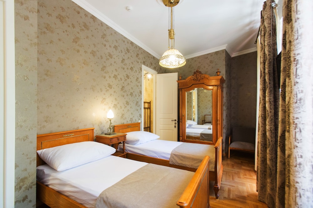Bloom Boutique Hotel 8