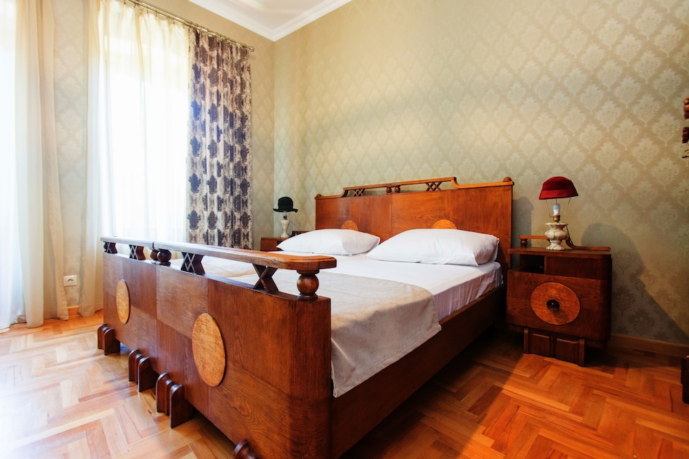 Bloom Boutique Hotel 17