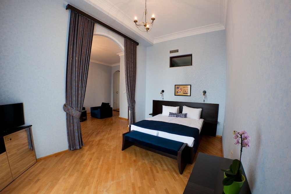 Hotel Bella Casa 13