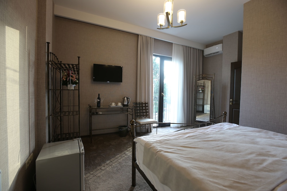 Golden Nugget Tbilisi 17