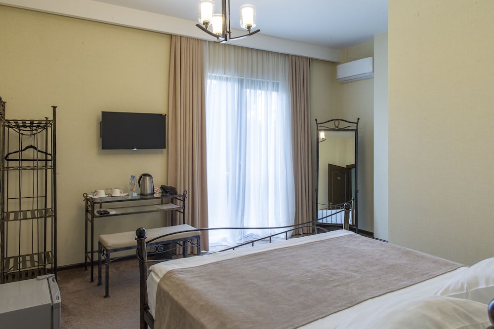 Golden Nugget Tbilisi 5