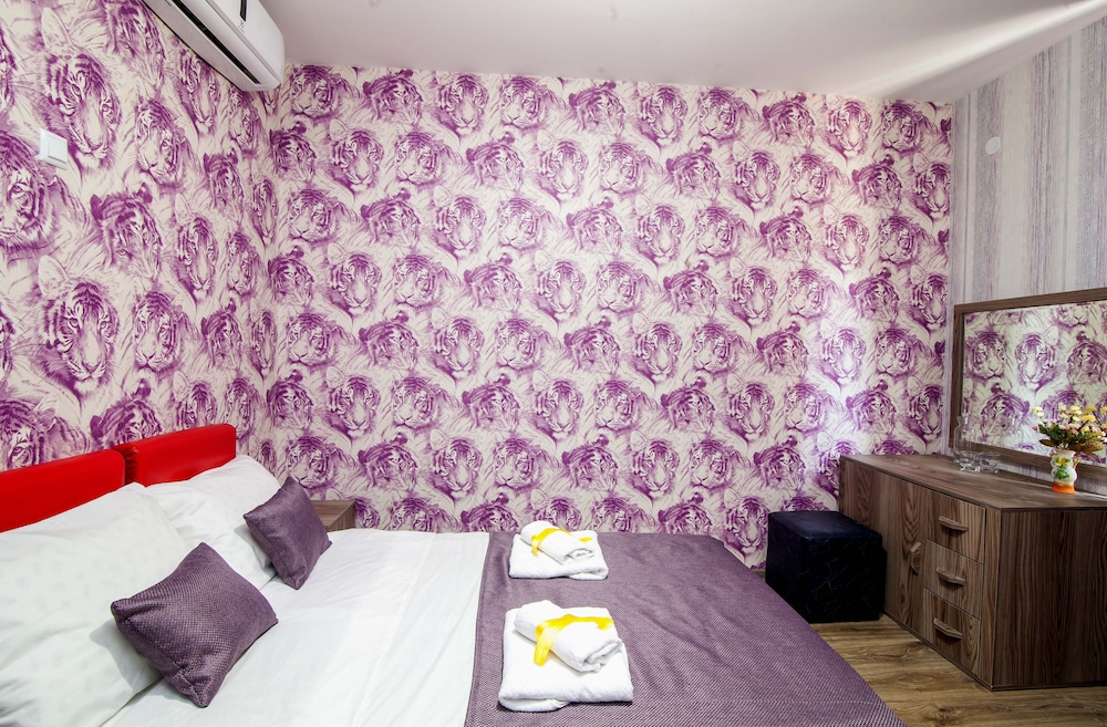 Hotel Ellegance 16