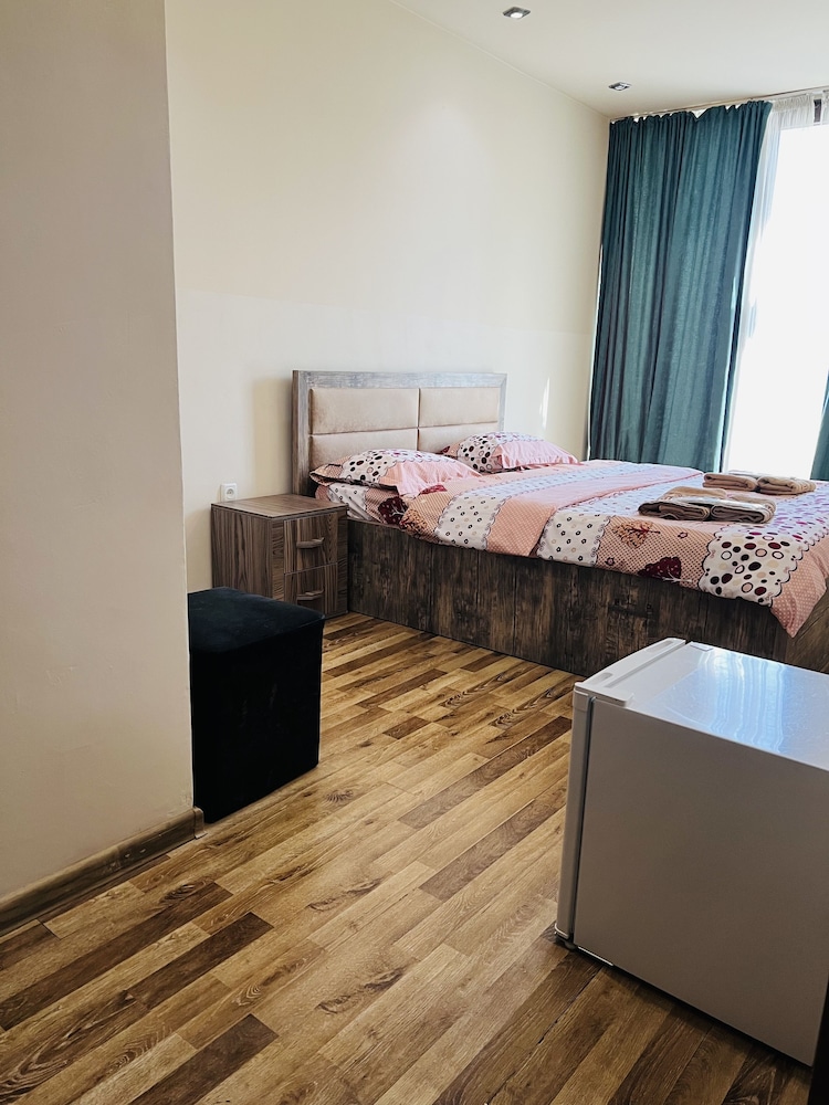 Hotel Ellegance 20