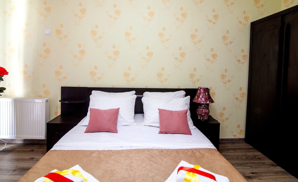 Hotel Ellegance 17