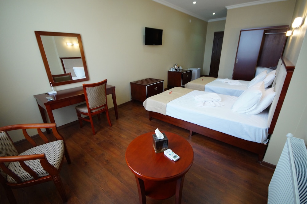 Hotel 725 7