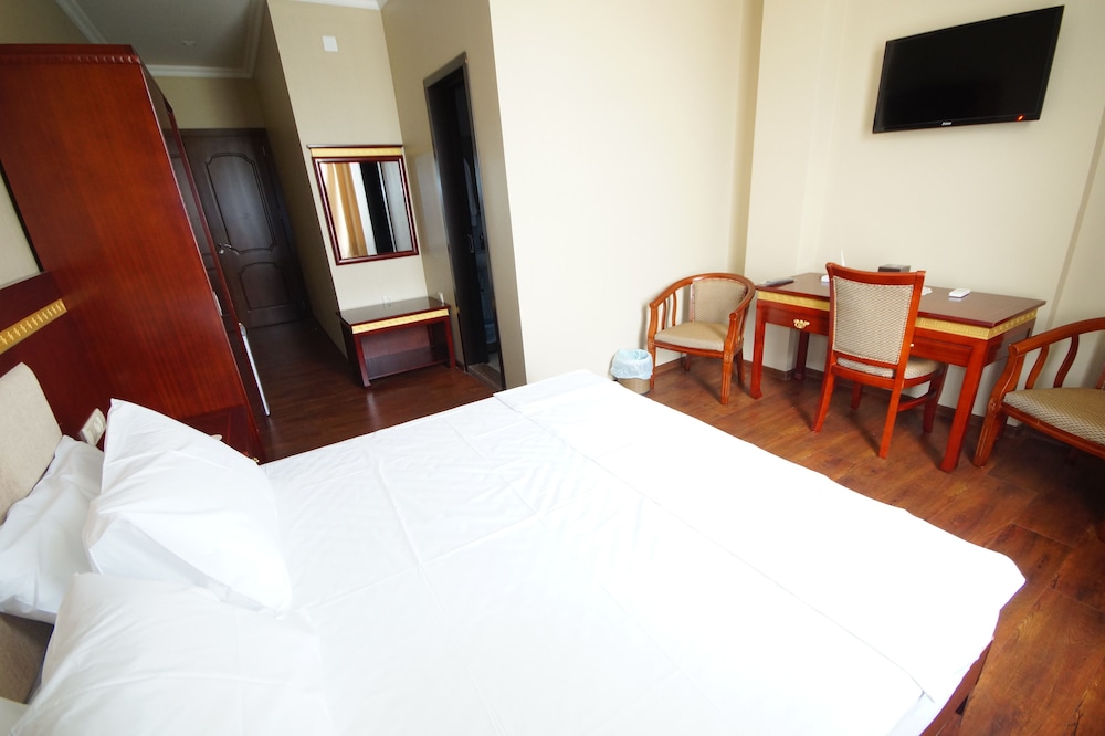 Hotel 725 6