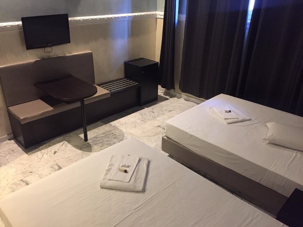 New Generation Hostel Rome Center 12