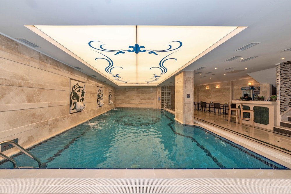 Hotel Piya Sport 16