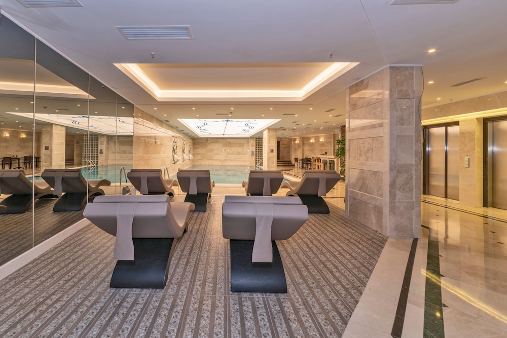 Hotel Piya Sport 18