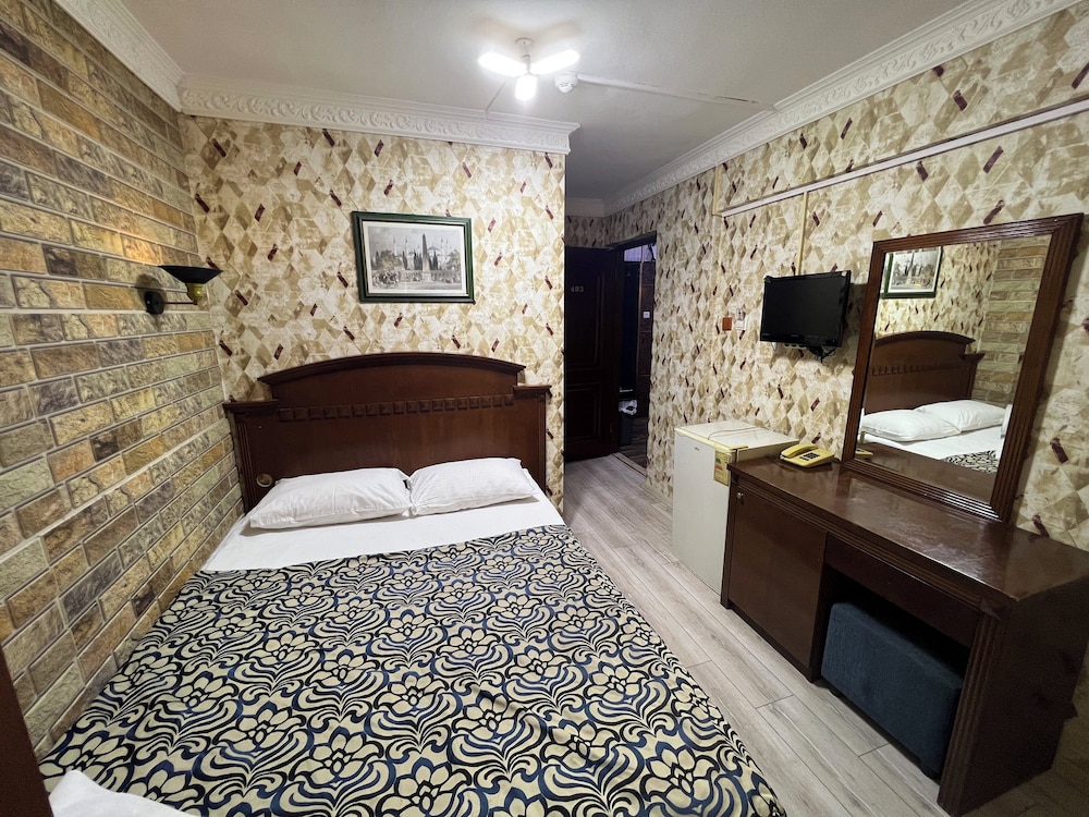 Hotel Red Rose 23