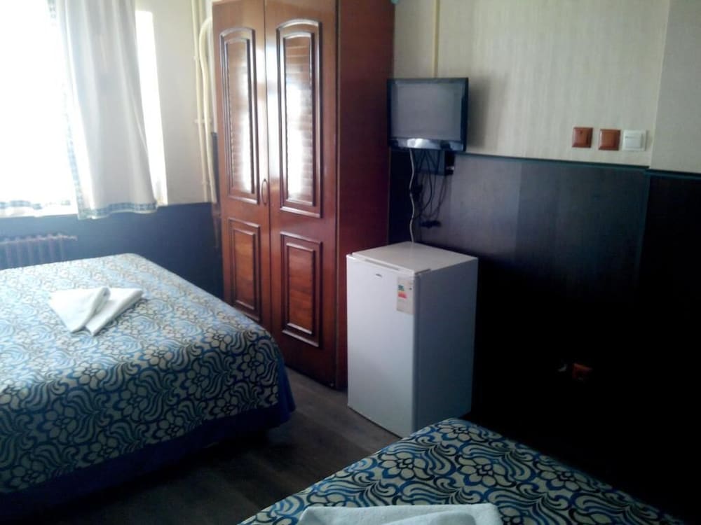 Hotel Red Rose 13