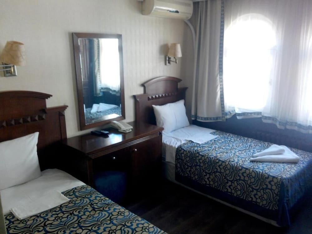 Hotel Red Rose 15